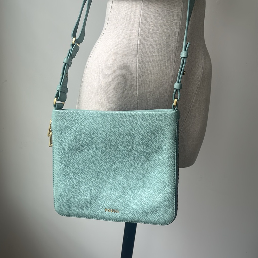 Fossil Crossbody Bag Mint Green Pebbled Leather Square Boho Festival - Picture 2 of 5
